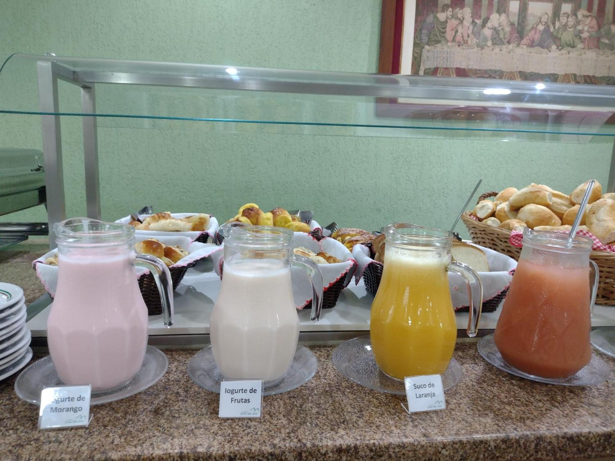 호텔 카사 상조세 Campos do Jordão 외부 사진